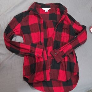 Old Navy Red and Black Plaid Shirt Old Navy Classic Button Up